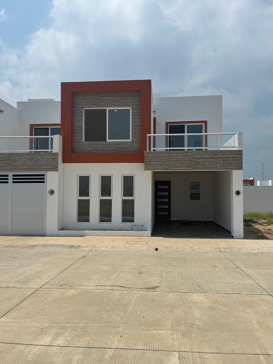 CASA EN VENTA, MODELO MAPLE, FRACCIONAMIENTO MADEIRA, COATZACOALCOS, VER -  ESPACIO INMOBILIARIO - Inmobiliaria en Coatzacoalcos, Veracruz - Inmuebles  en Venta y Renta en Coatzacoalcos Veracruz